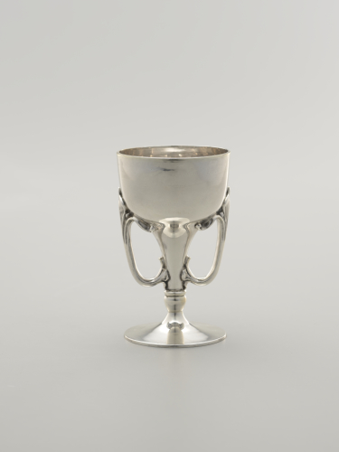 maker%27s%20mark%20of%20Mappin%20%26%20Webb%20Ltd.%2C%20%3Cb%3E%3Ci%3E%20Chalice%3C%2Fi%3E%3C%2Fb%3E%2C%201902%2C%20sterling%20silver%2C%20The%20Margo%20Grant%20Walsh%2020th%20Century%20Silver%20and%20Metalworks%20Collection%2C%20public%20domain%2C%202001.129.31
